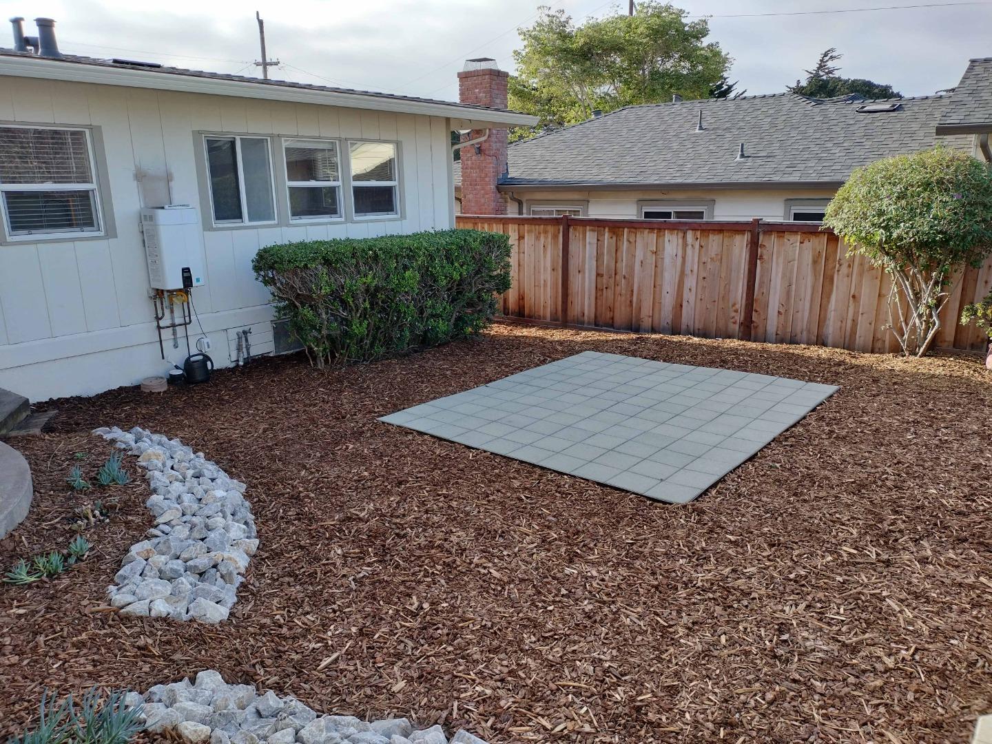 413 & 415 Dela Rosa Avenue