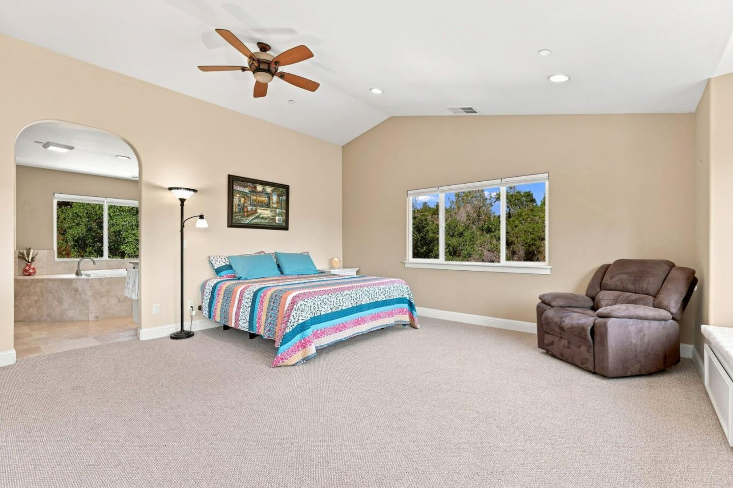 9845 Palisade Drive