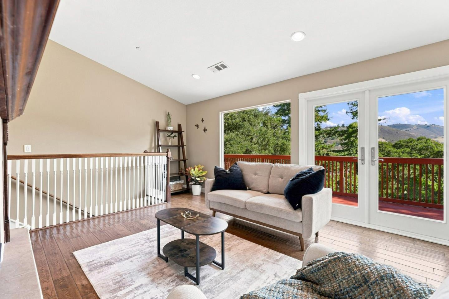 9845 Palisade Drive