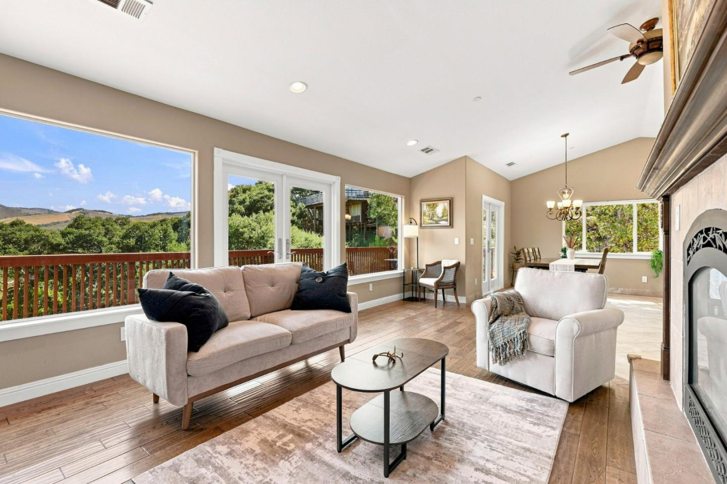 9845 Palisade Drive