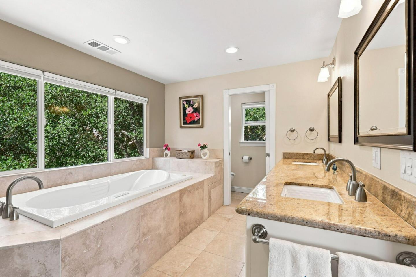 9845 Palisade Drive