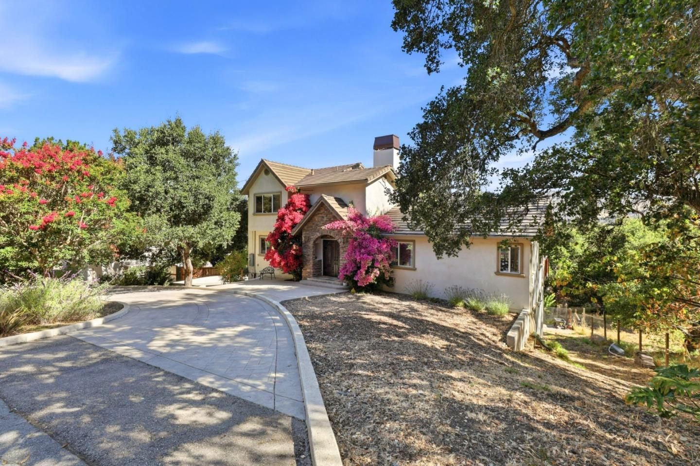 9845 Palisade Drive