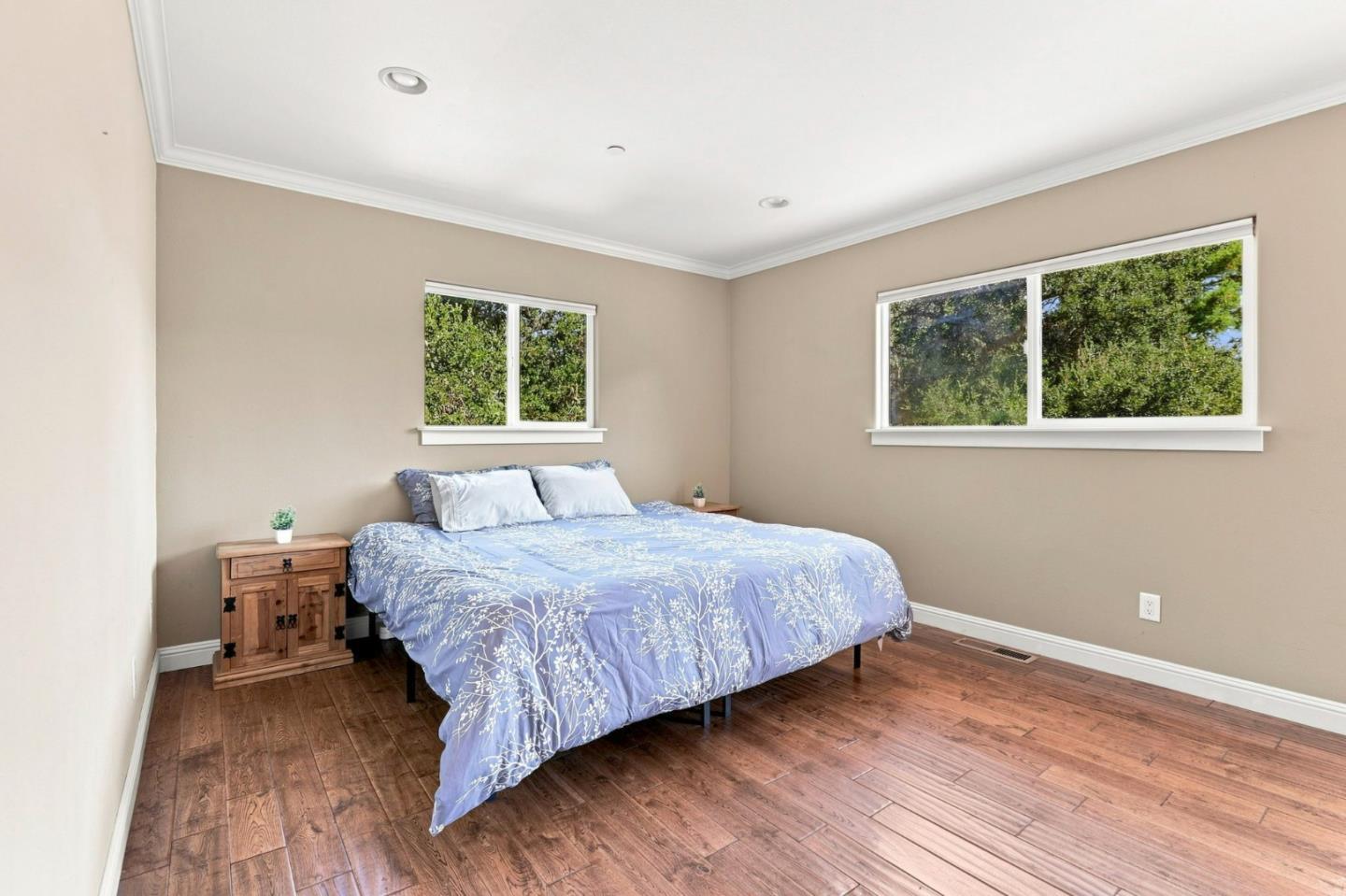 9845 Palisade Drive