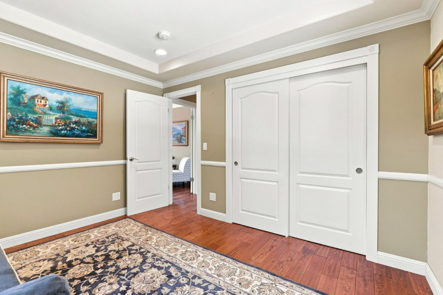 9845 Palisade Drive