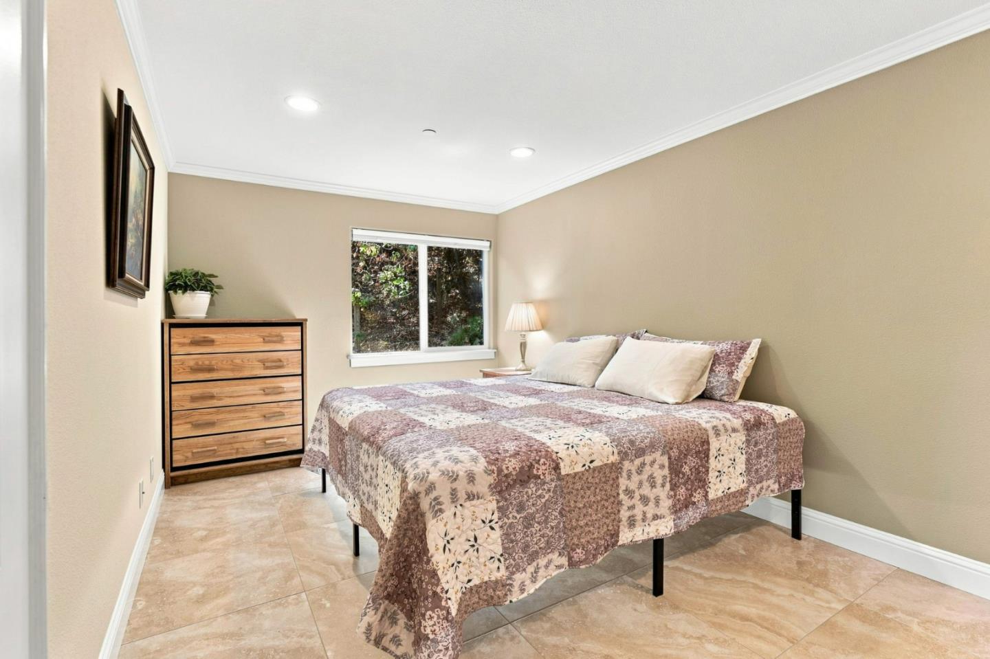 9845 Palisade Drive