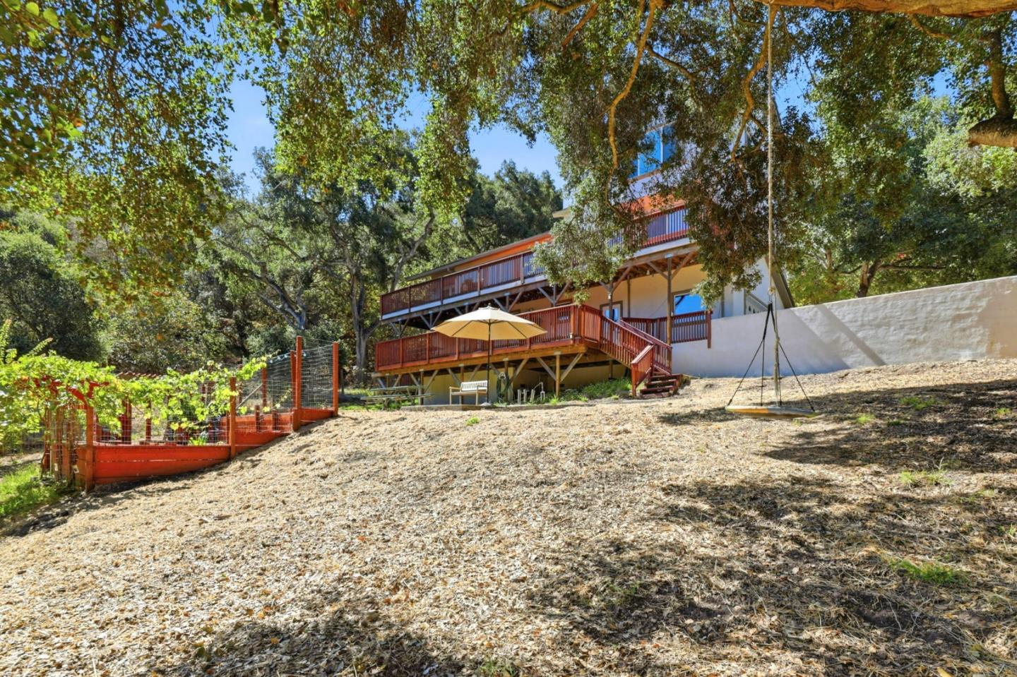 9845 Palisade Drive