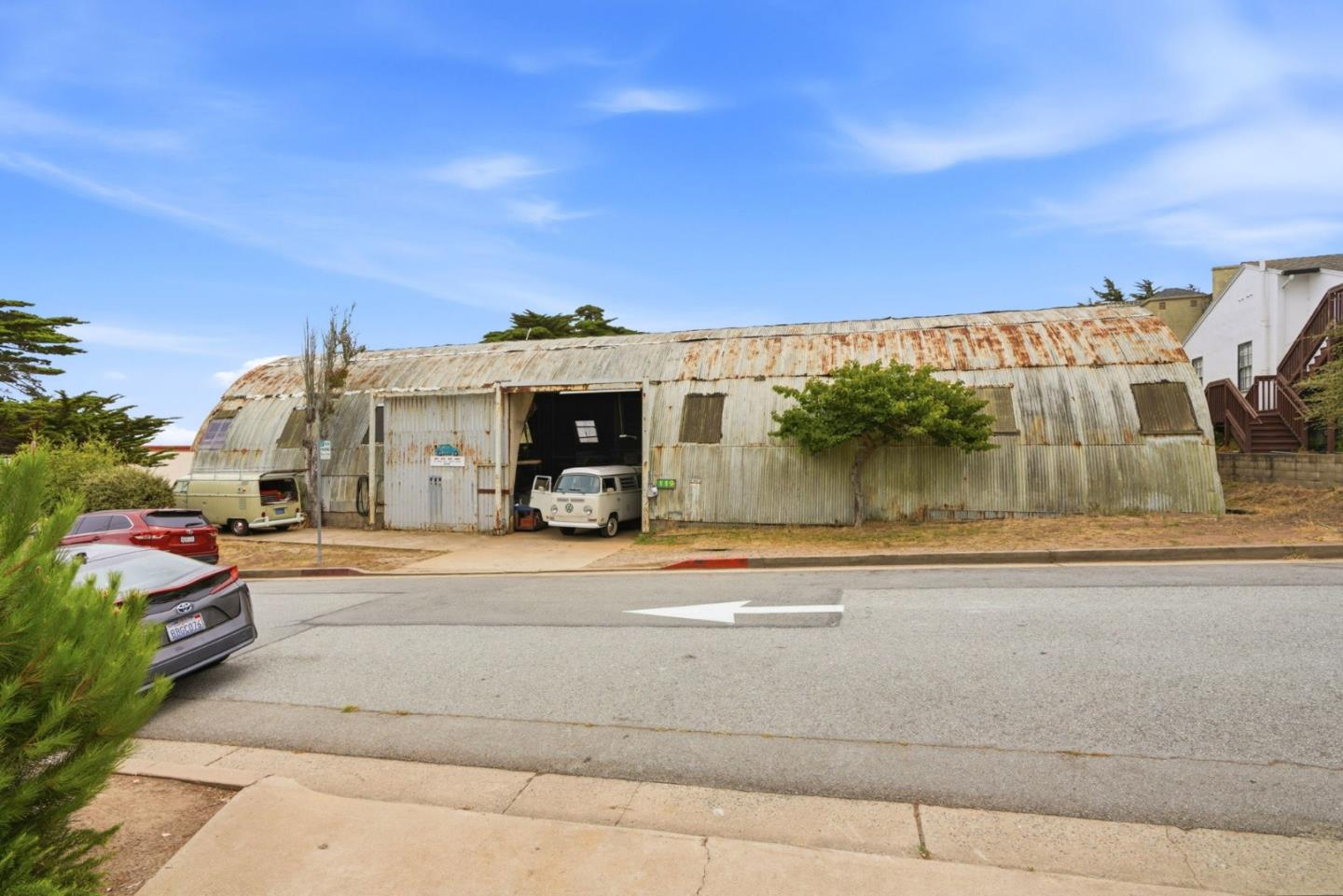 119 Dewey AVE