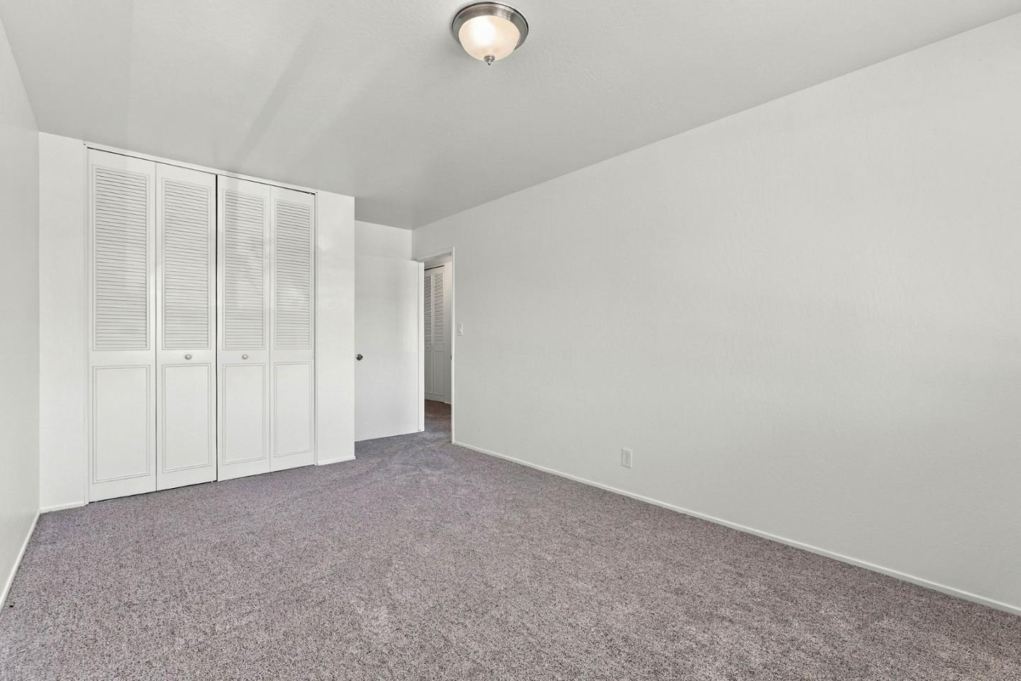 796 Lawrence DR