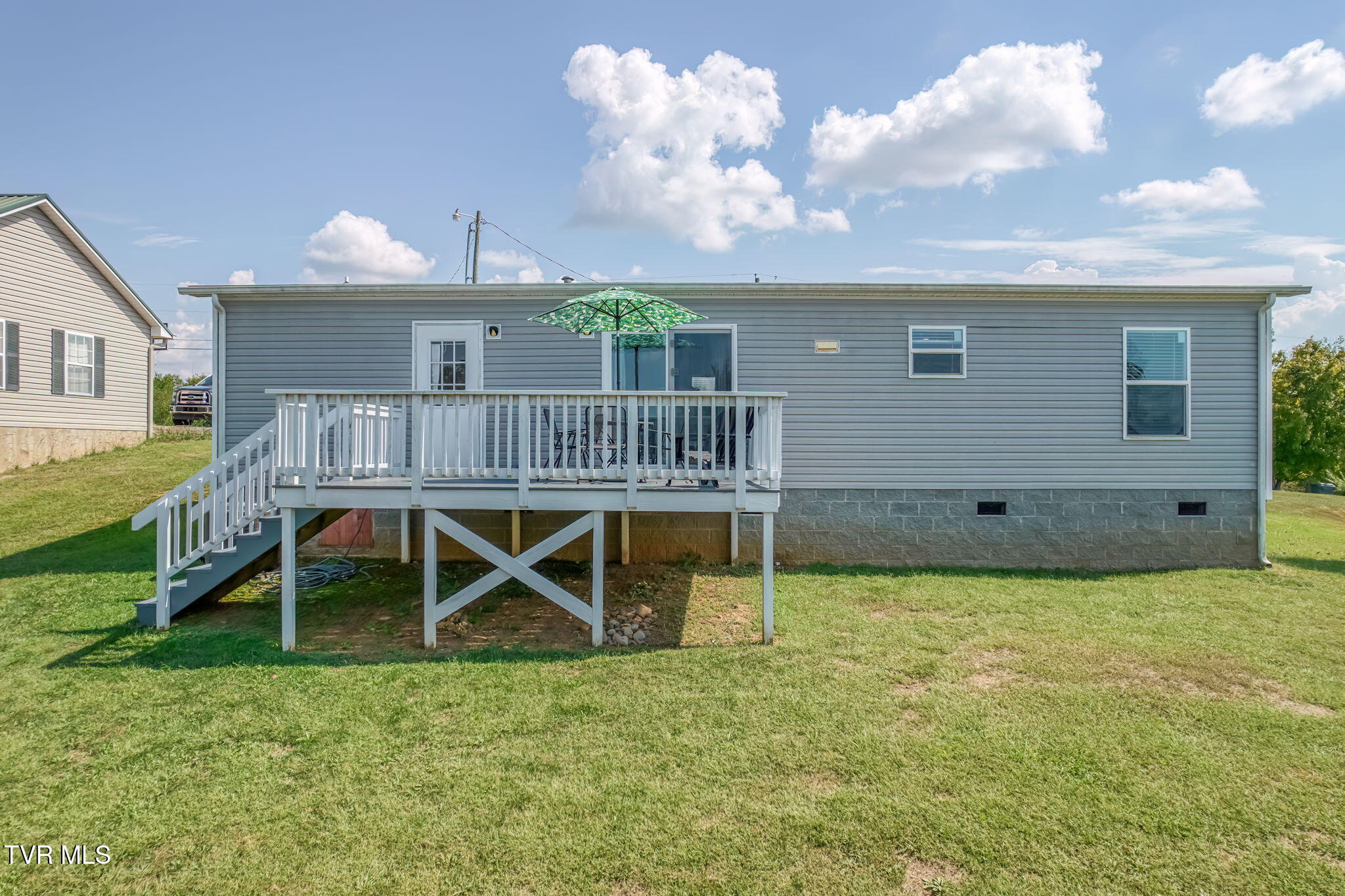 109 Lakeview Lane