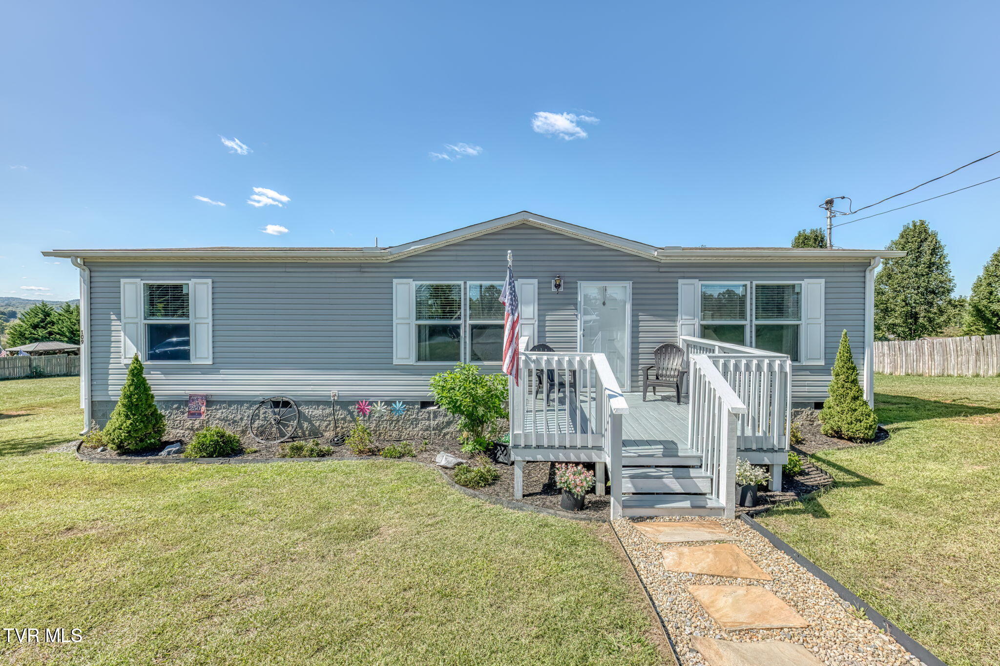 109 Lakeview Lane