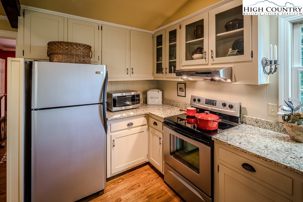 128 Red Rhododendron Road