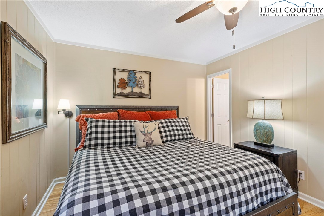 301 Pinnacle Inn Road 3209
