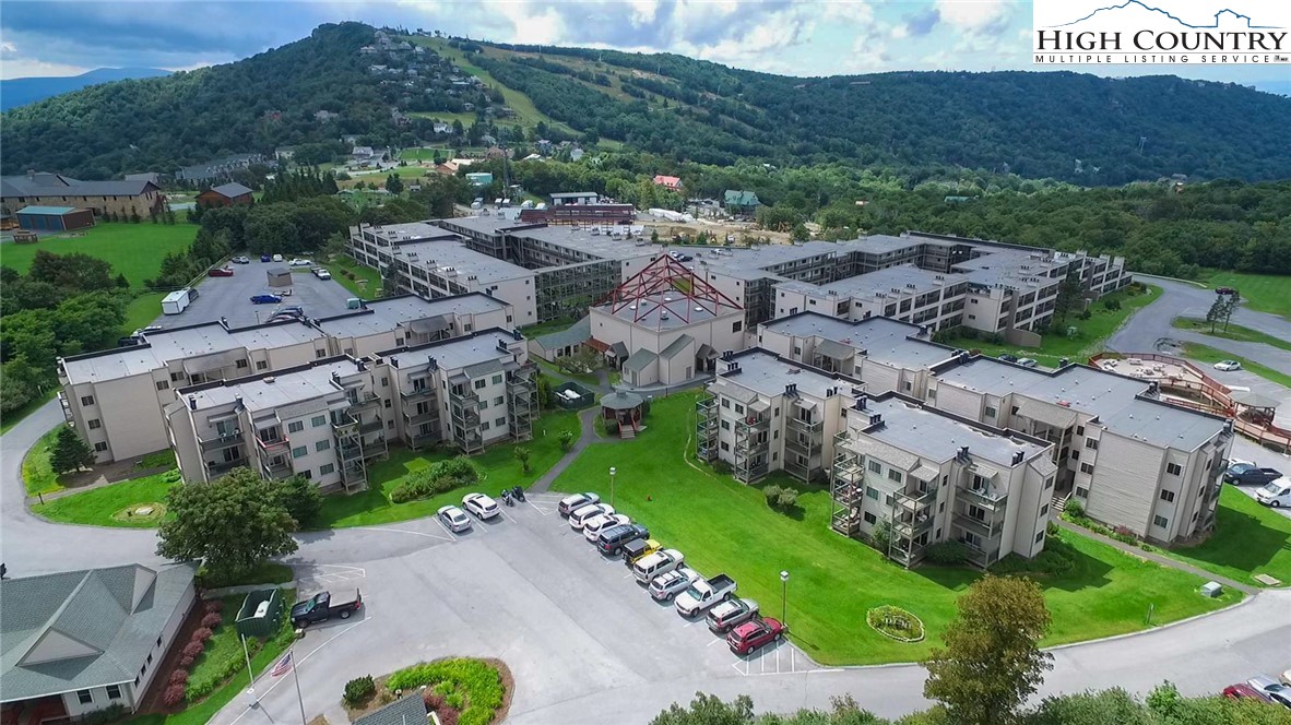 301 Pinnacle Inn Road 3209
