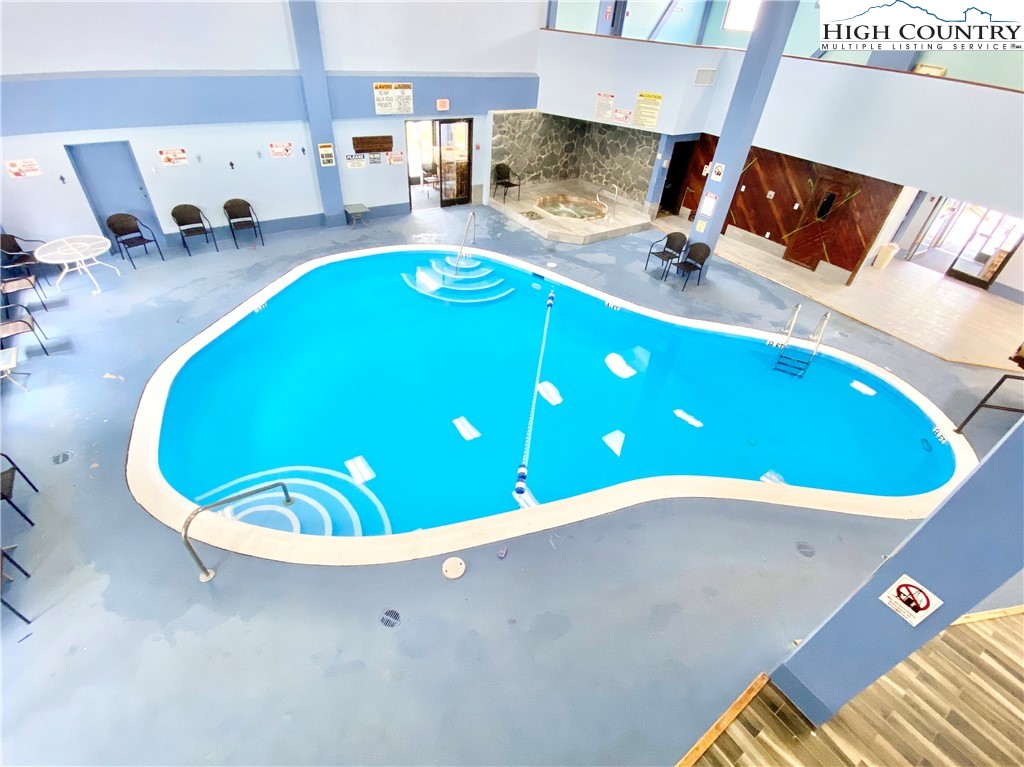301 Pinnacle Inn Road 3209