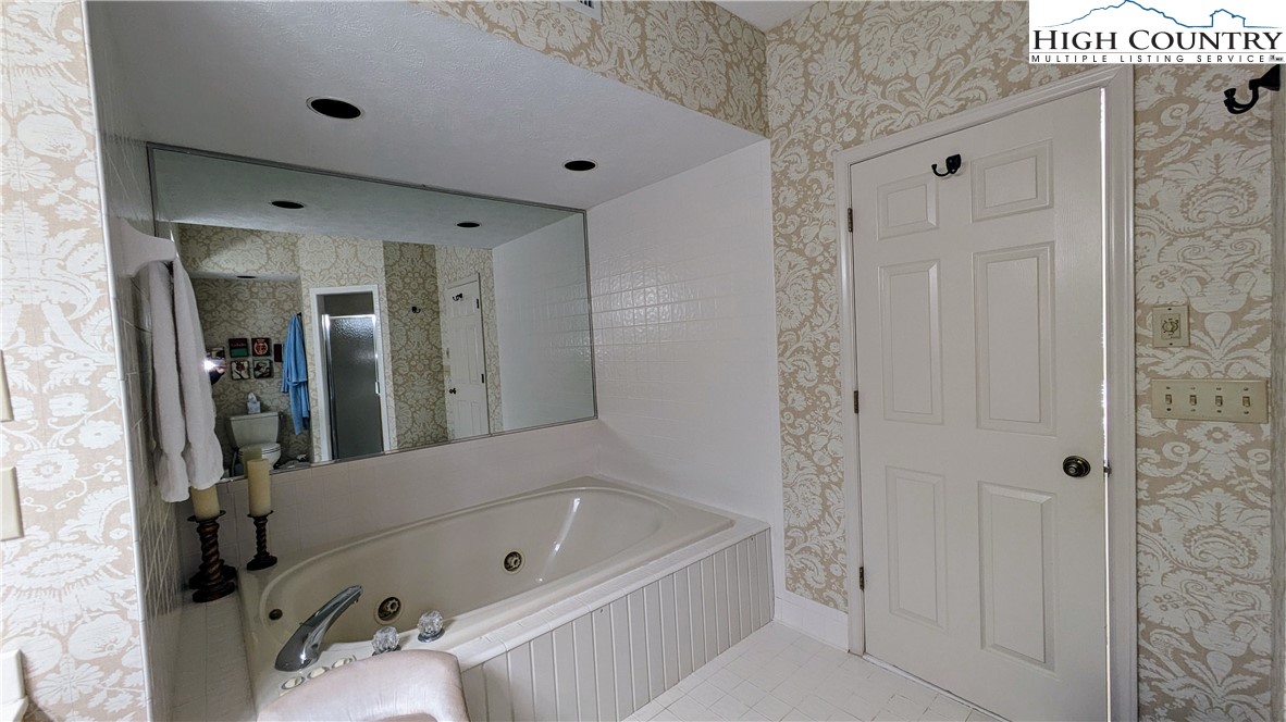 234 Stringfellow Lane 4