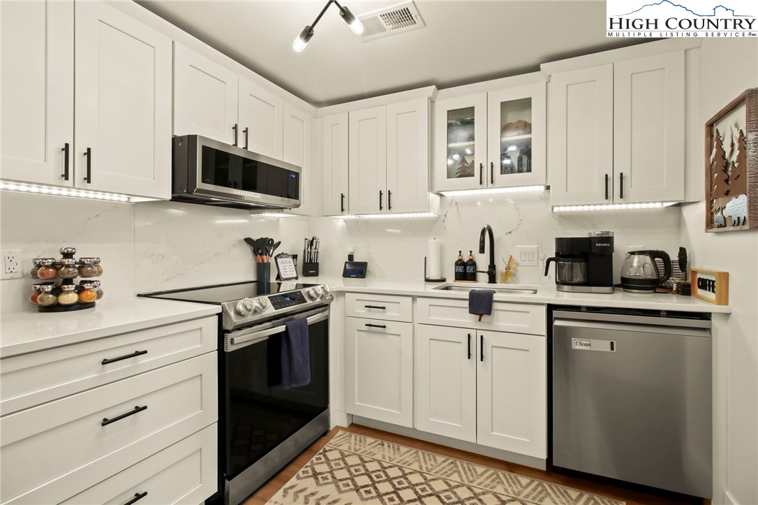 303 Sugar Top Drive 2208
