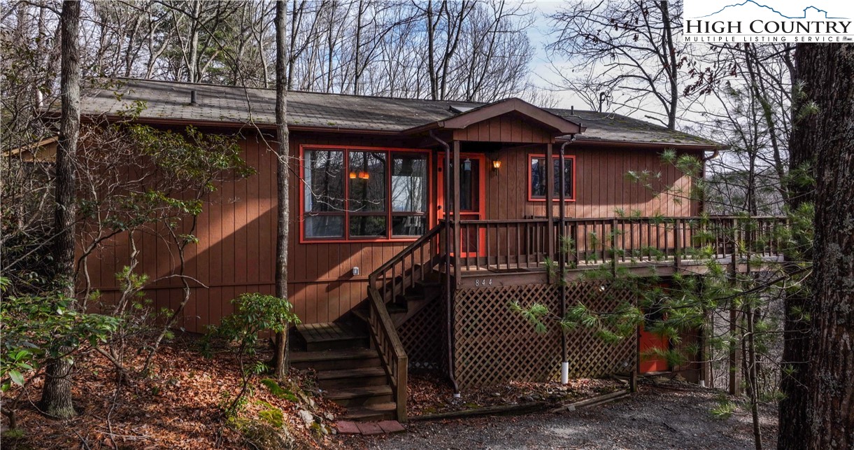 844 E Laurel Circle