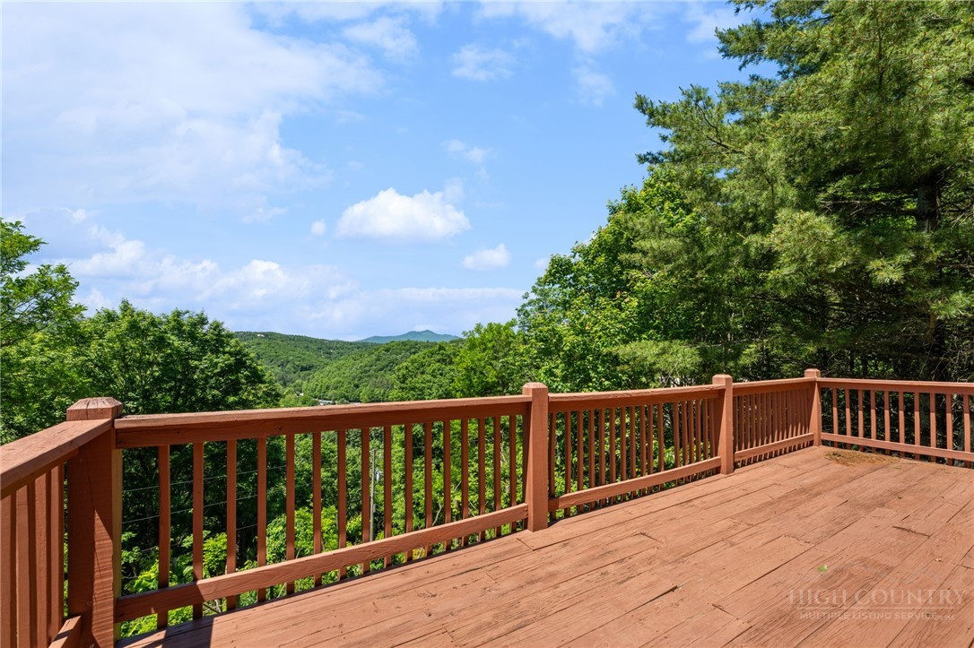 310 Locust Point Drive