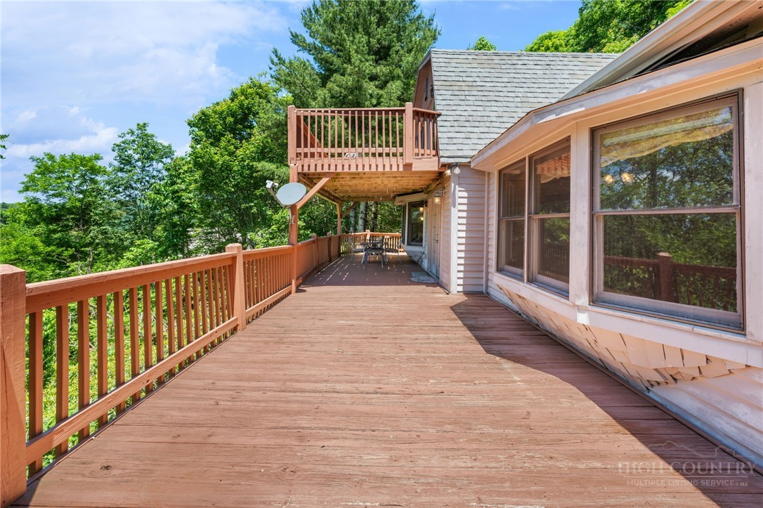310 Locust Point Drive