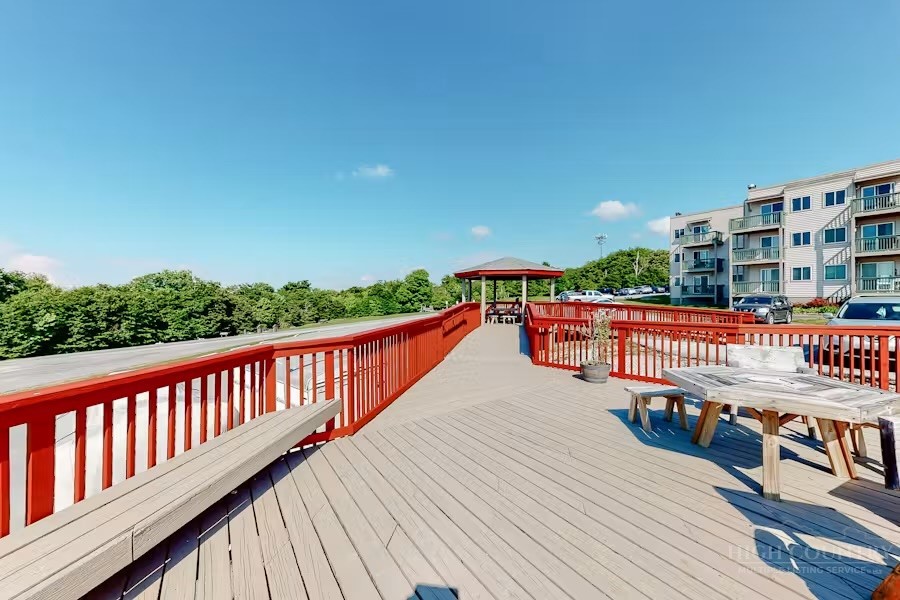 301 Pinnacle Inn Road 3209