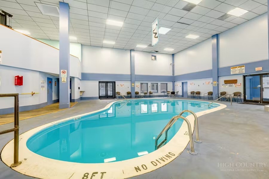 301 Pinnacle Inn Road 3209