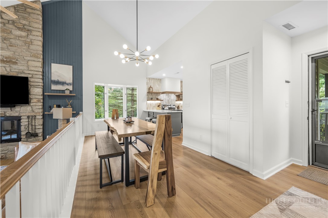234 STRINGFELLOW Lane 4