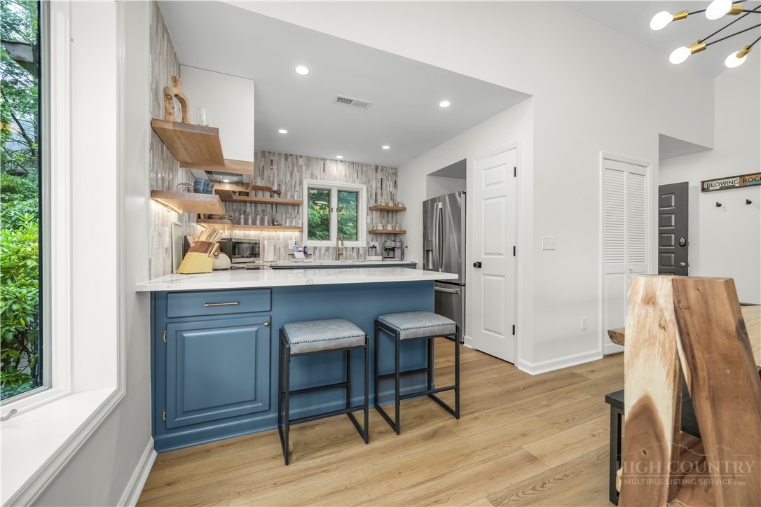 234 STRINGFELLOW Lane 4
