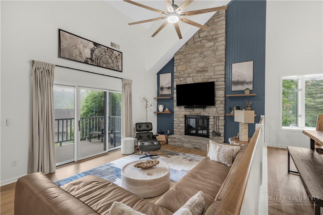 234 STRINGFELLOW Lane 4