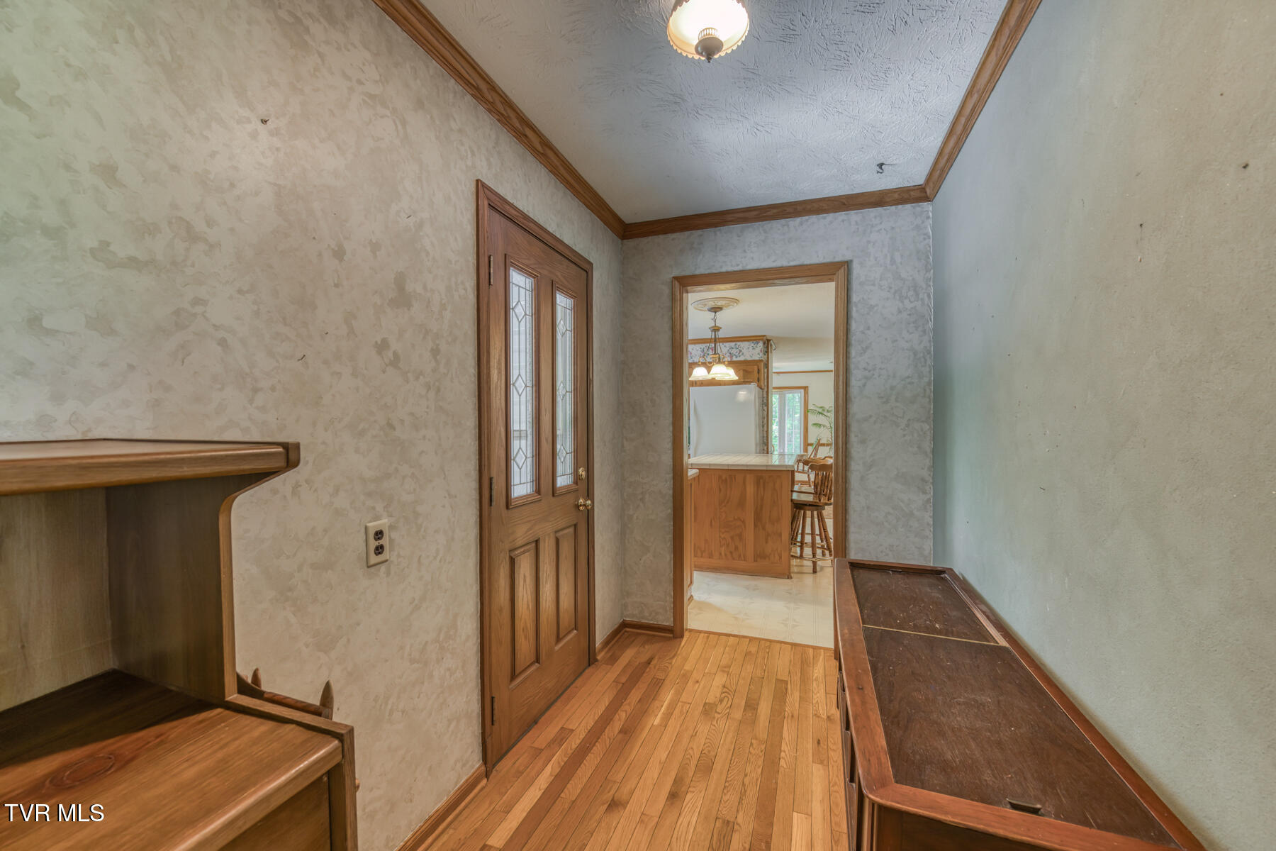 390 East Hillcrest Drive