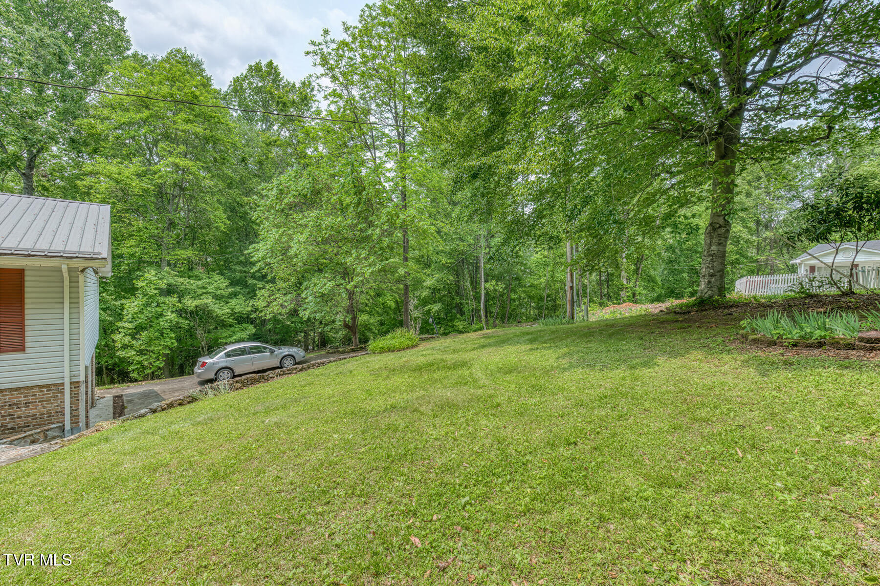 390 East Hillcrest Drive