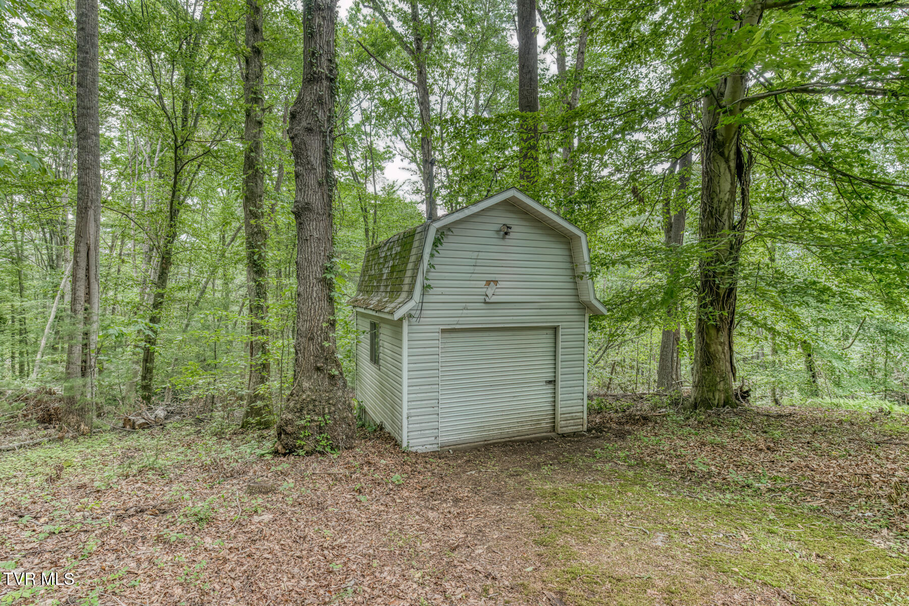 390 East Hillcrest Drive