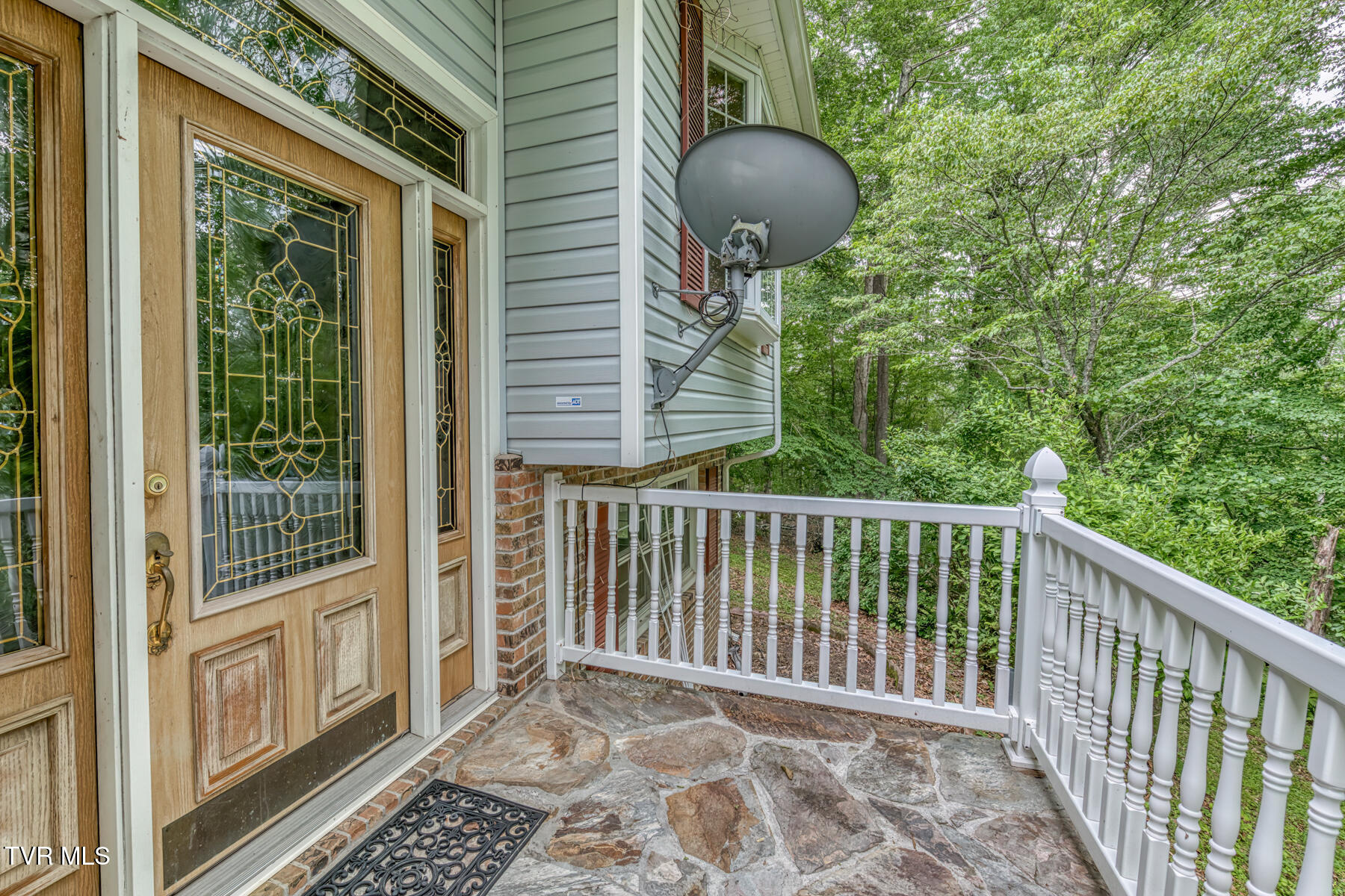 390 East Hillcrest Drive