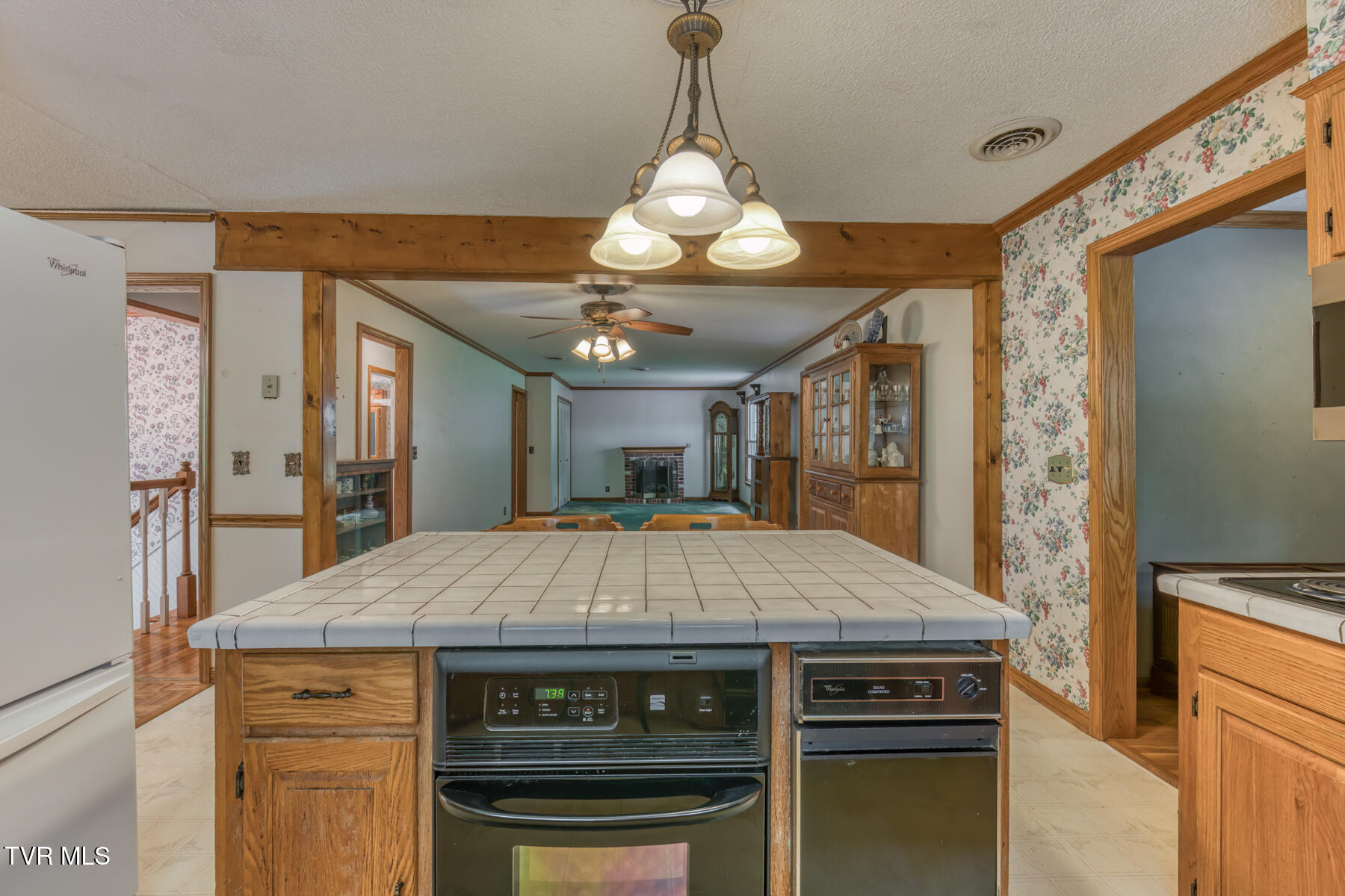 390 East Hillcrest Drive