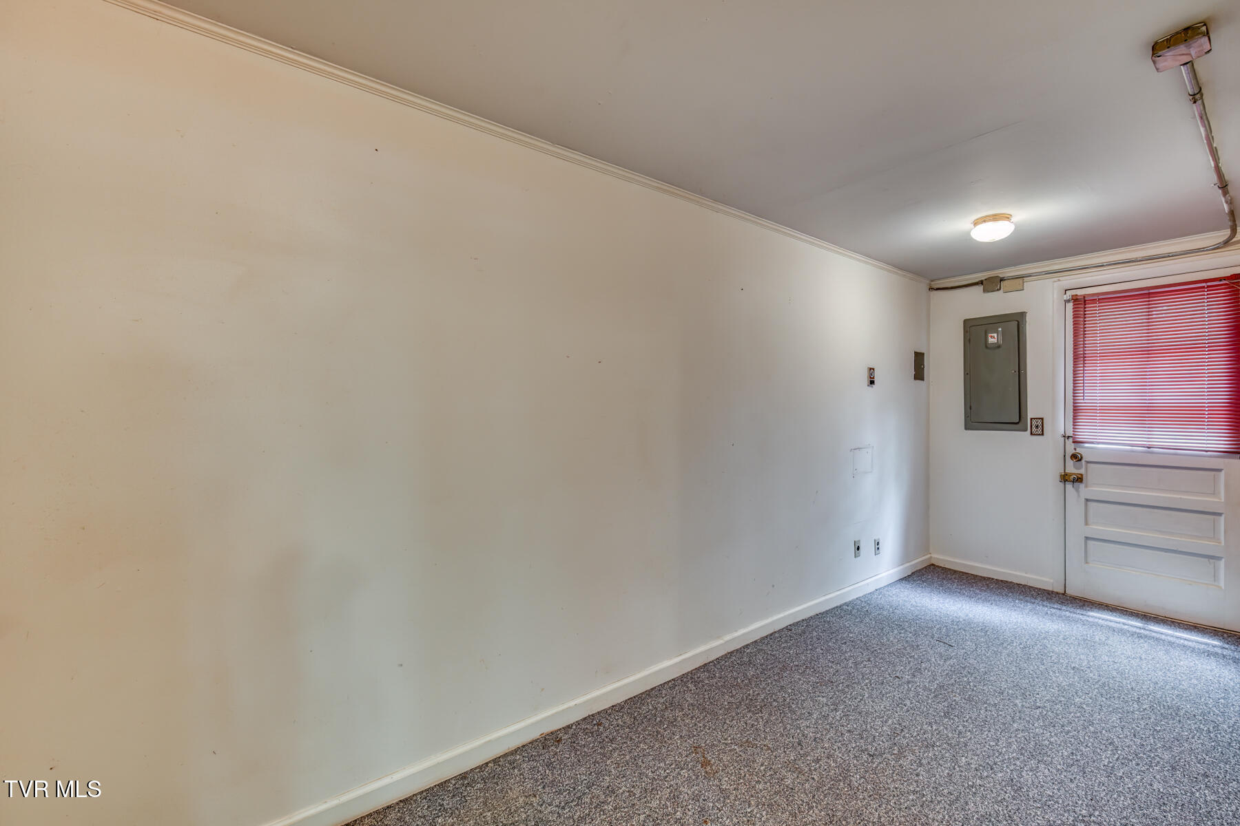 390 East Hillcrest Drive