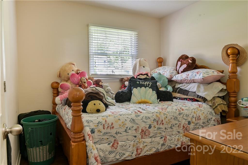 19319 Smithville Lane