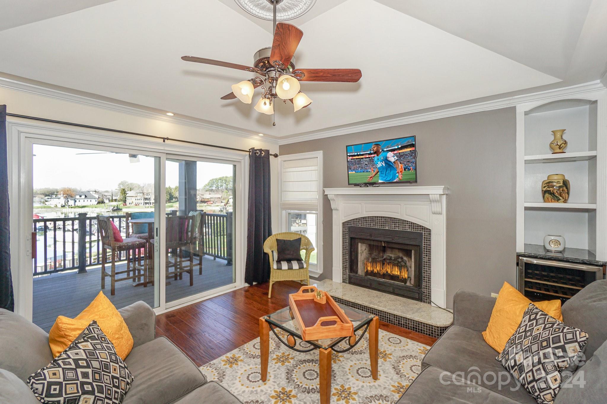 18817 Vineyard Point Lane