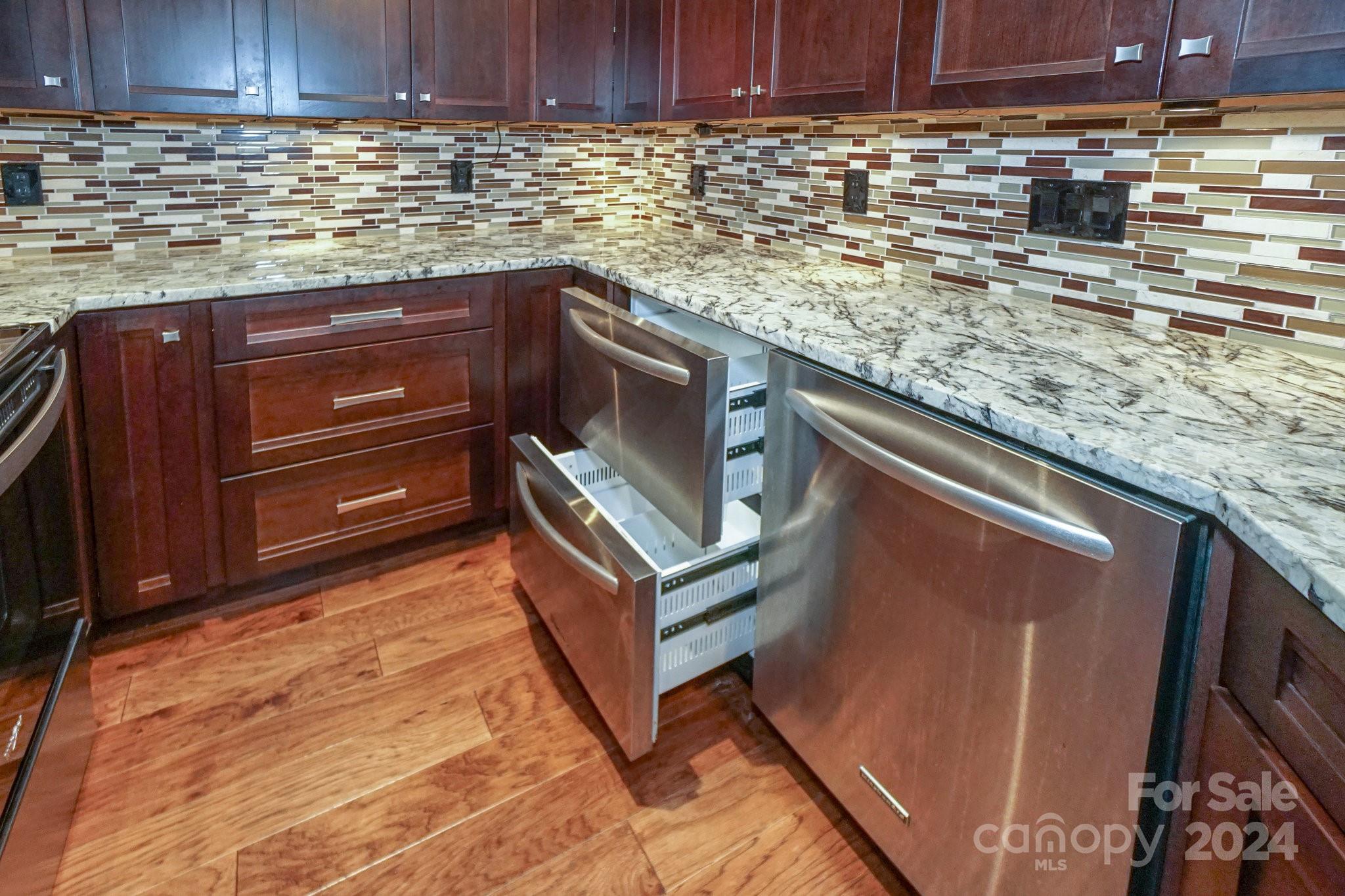 18817 Vineyard Point Lane