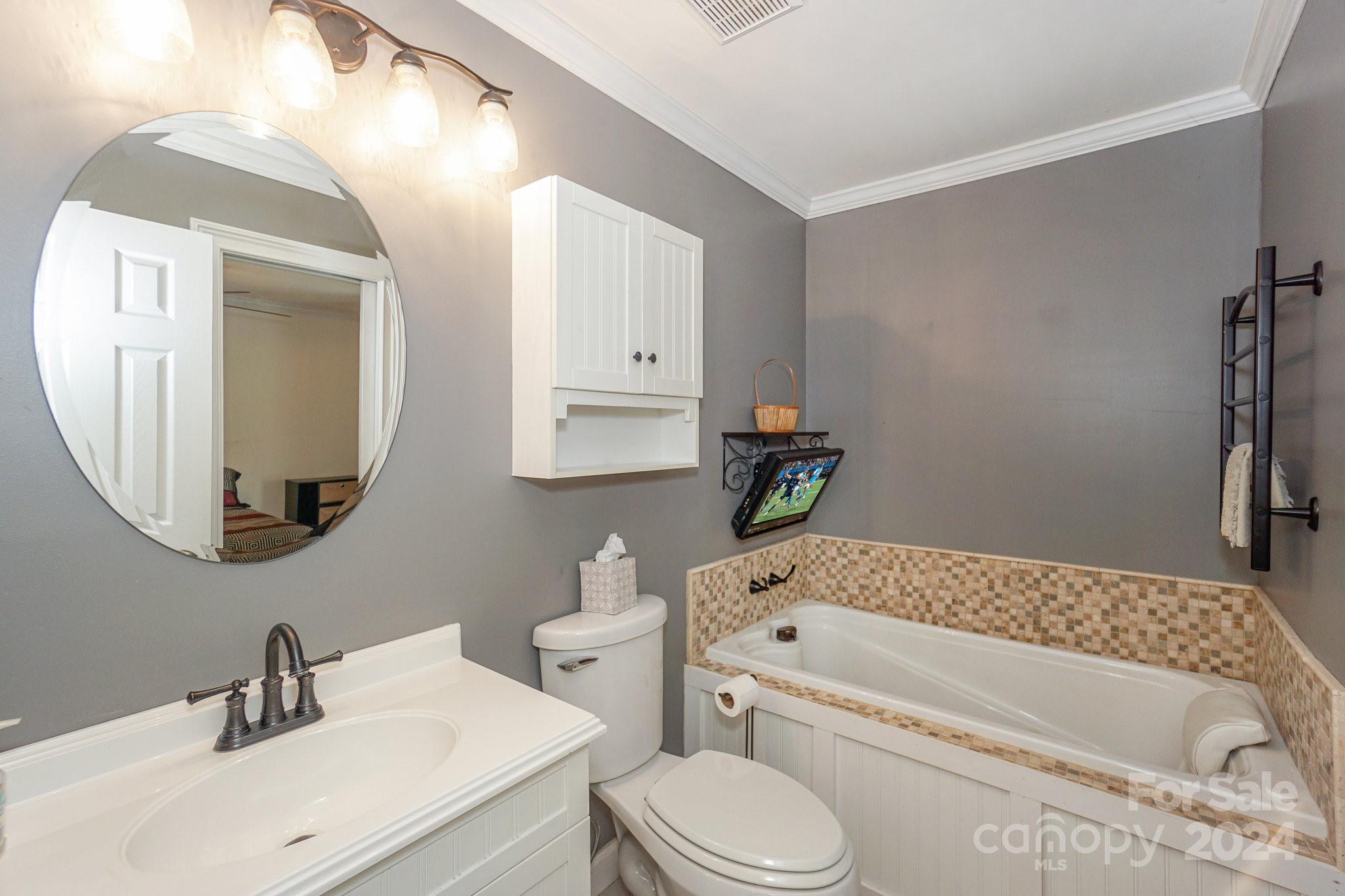 18817 Vineyard Point Lane