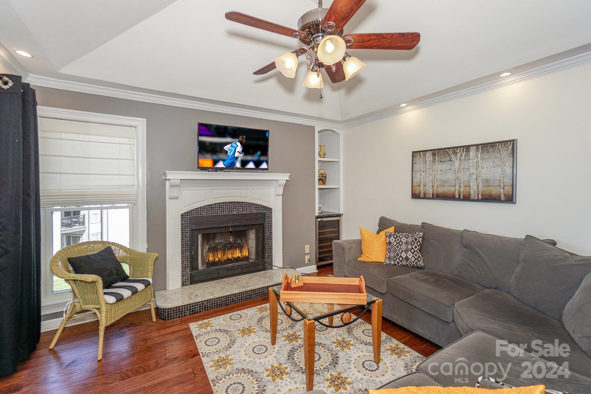 18817 Vineyard Point Lane