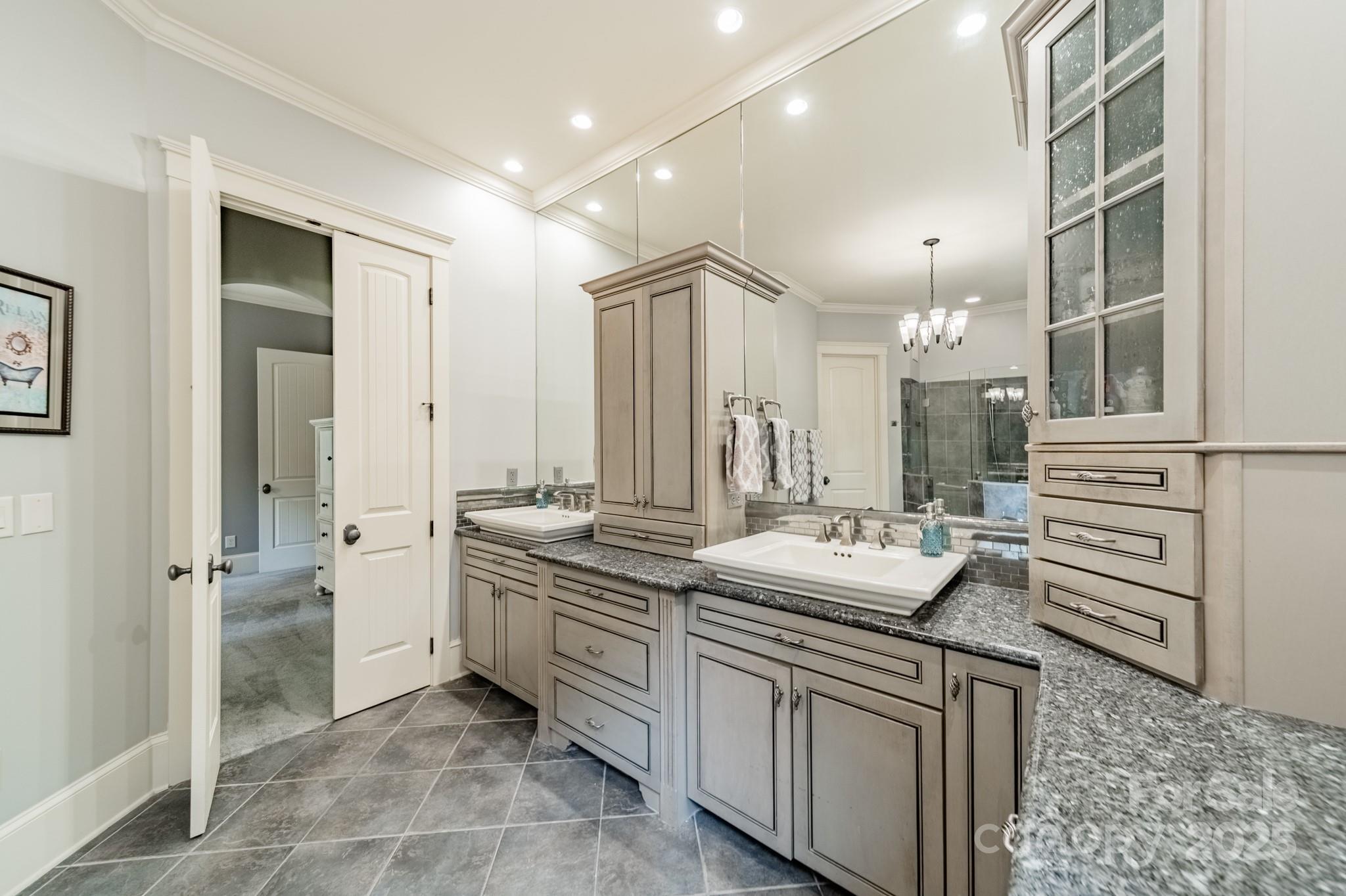 157 Dedham Loop
