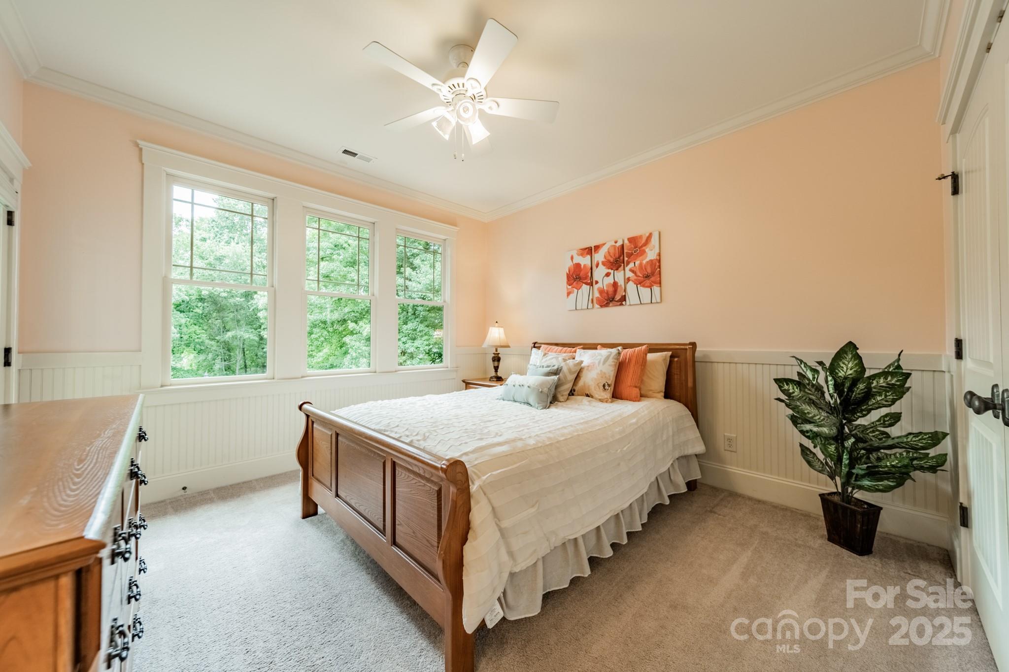 157 Dedham Loop
