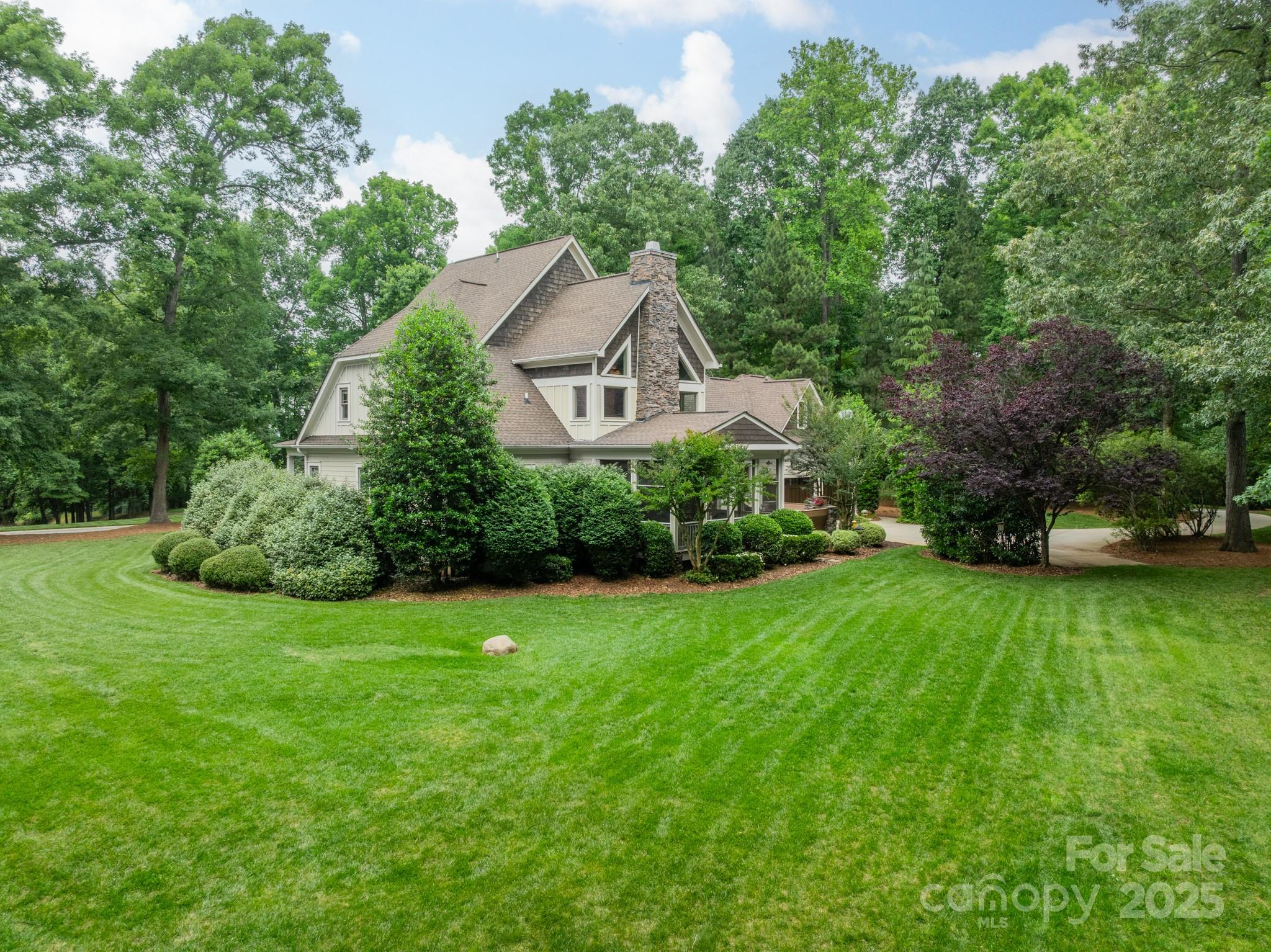 157 Dedham Loop