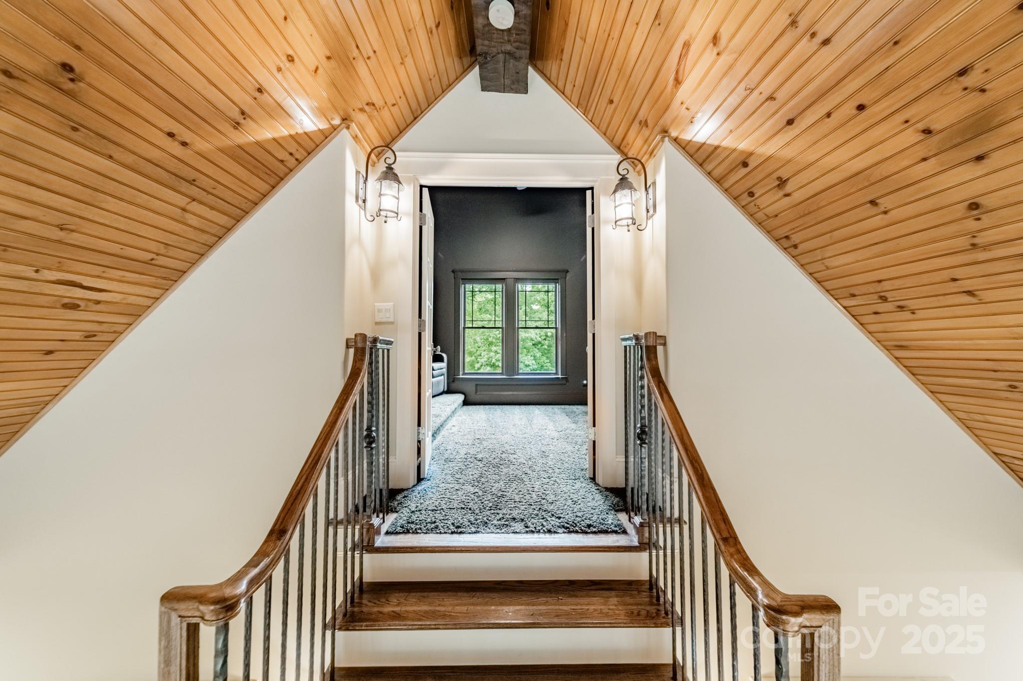 157 Dedham Loop