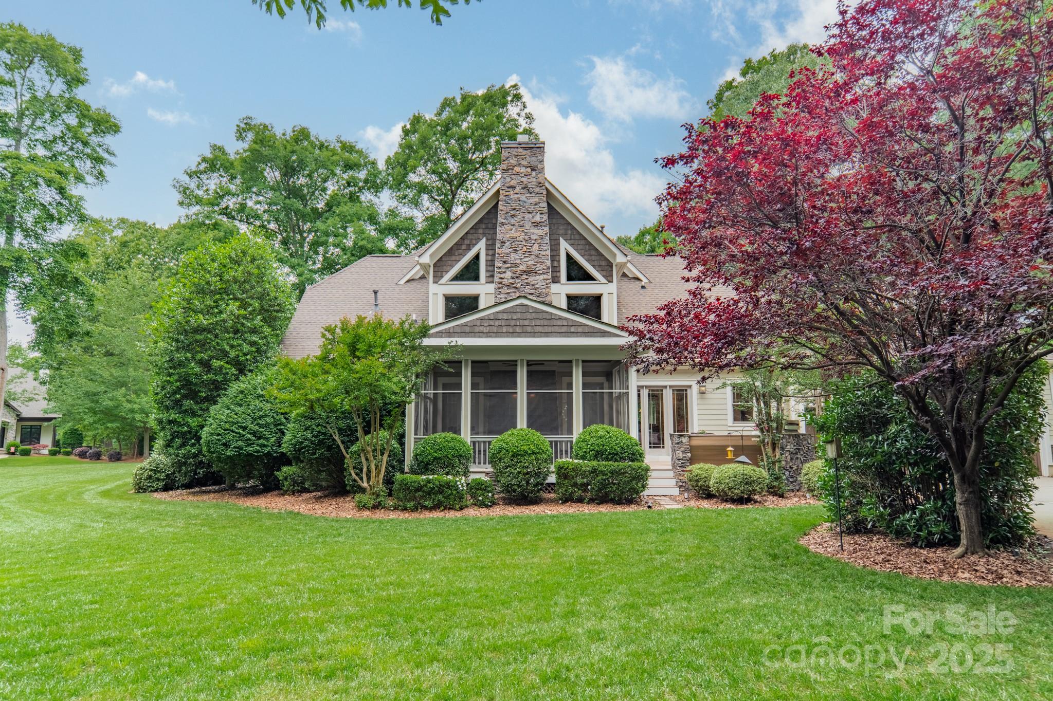 157 Dedham Loop