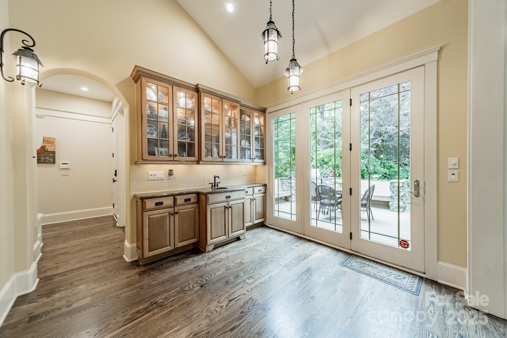 157 Dedham Loop