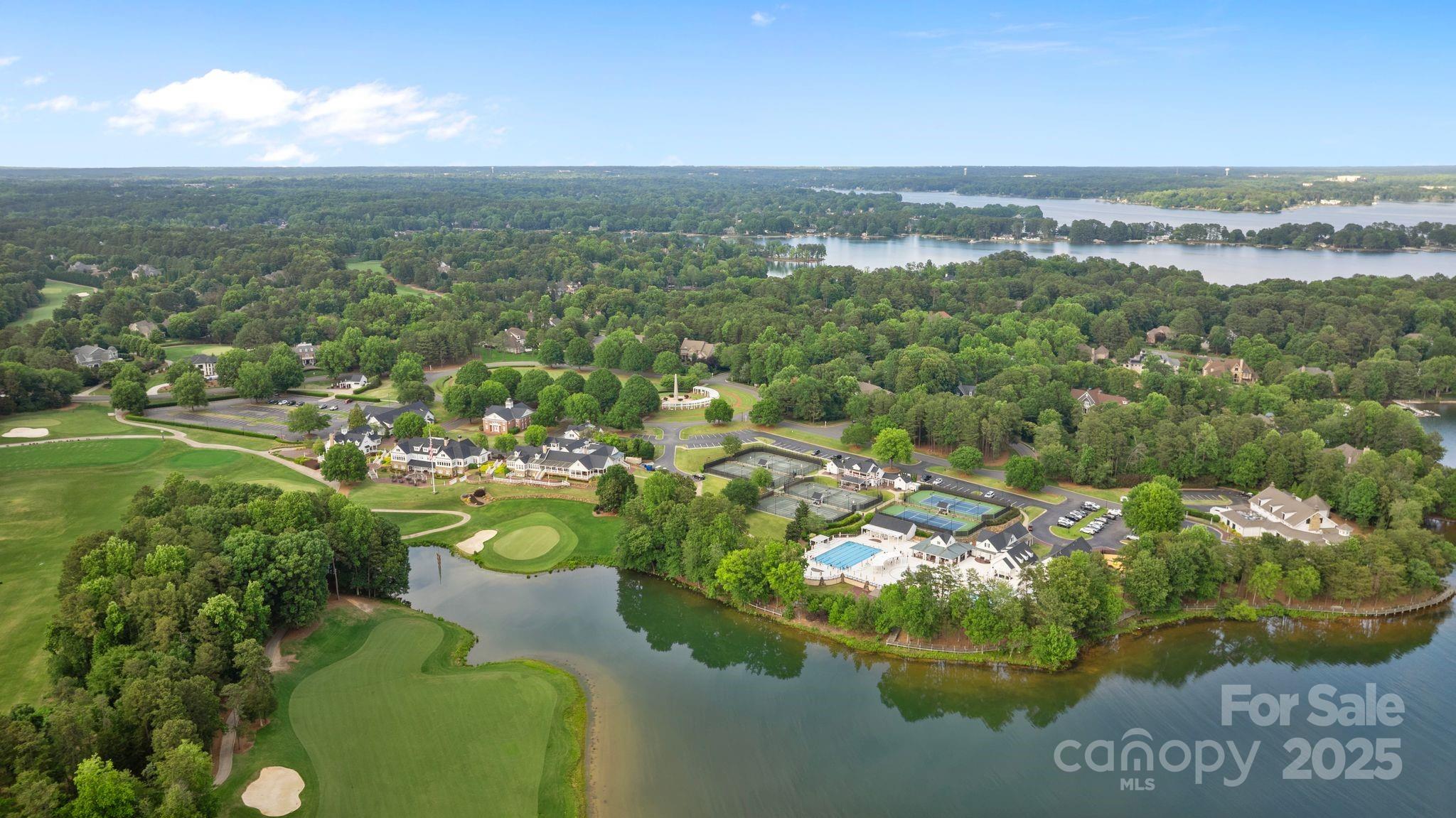157 Dedham Loop