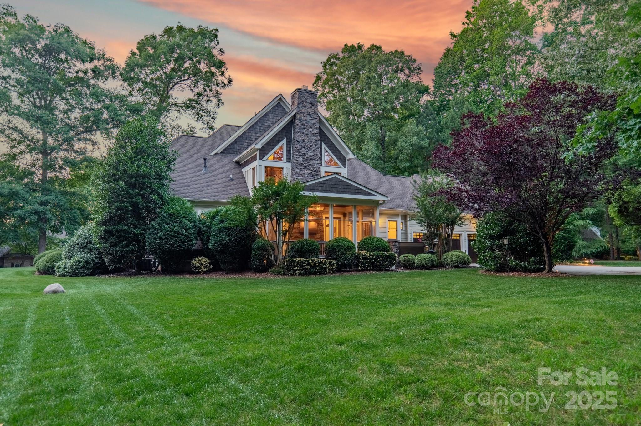 157 Dedham Loop