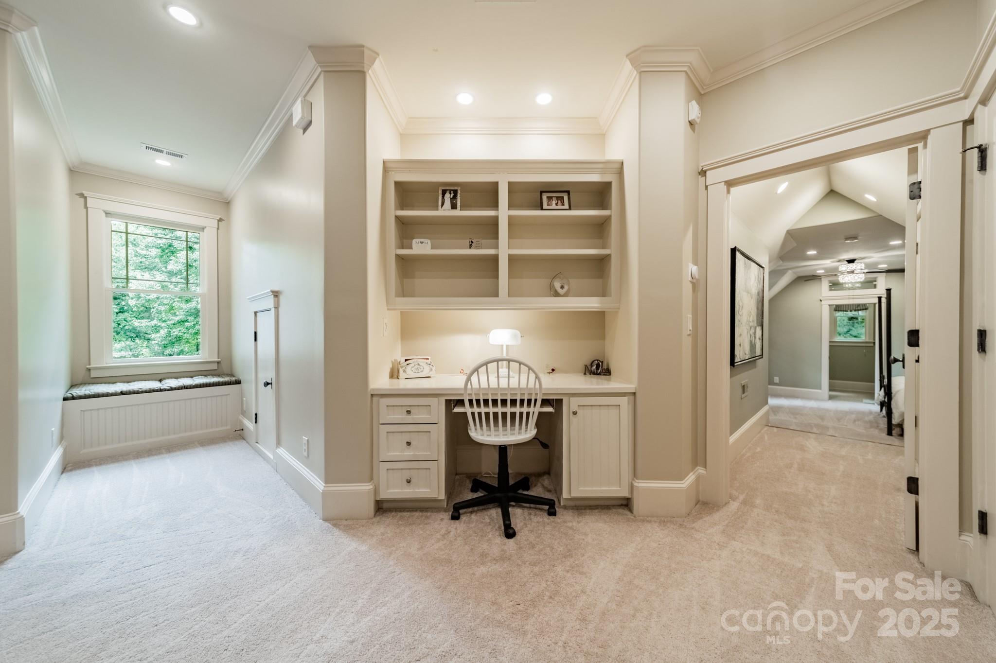 157 Dedham Loop