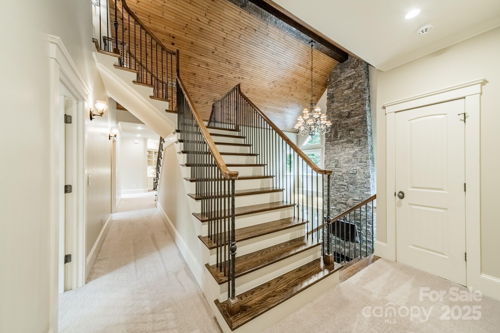 157 Dedham Loop