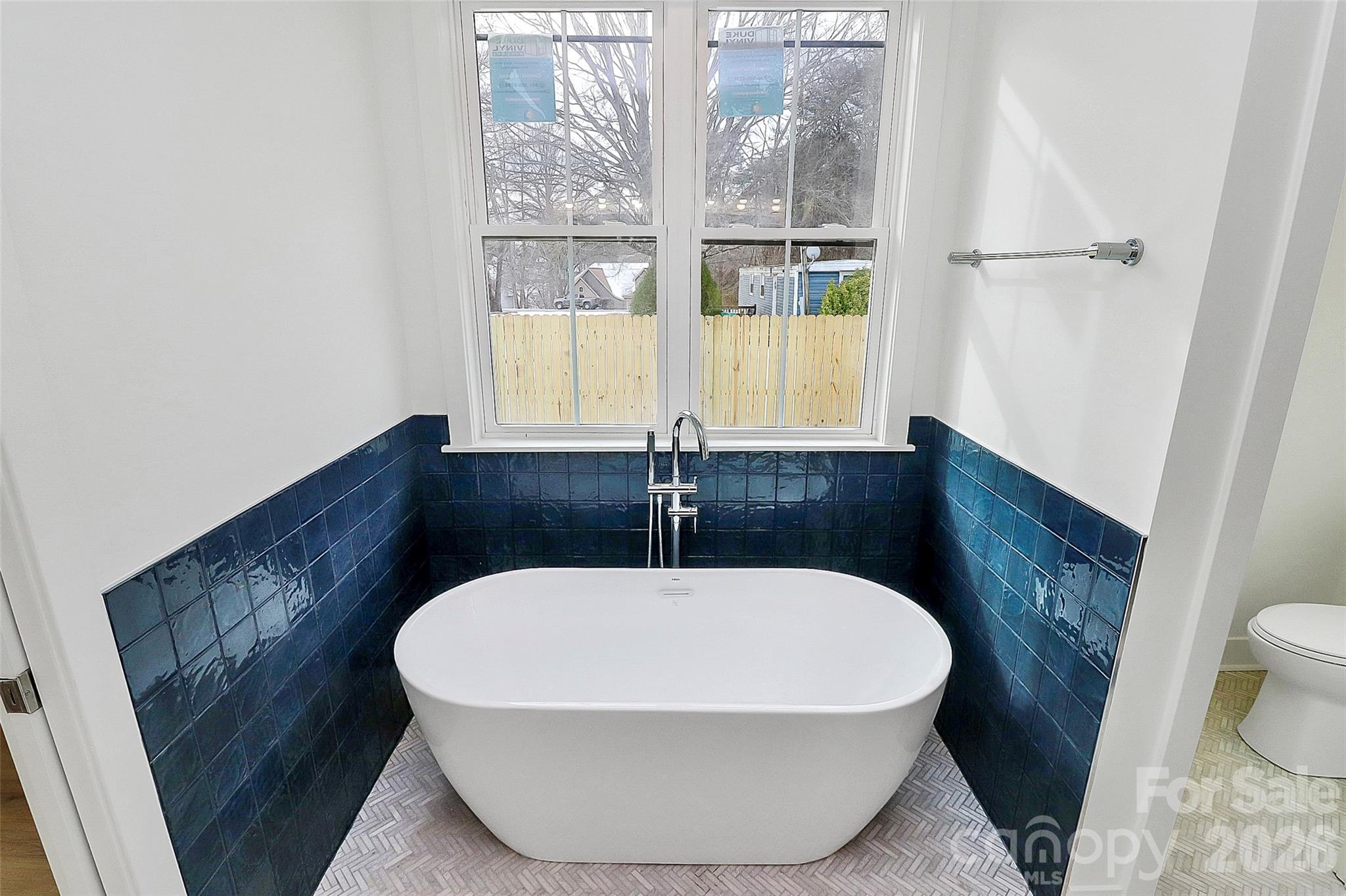127 Hazelton Loop